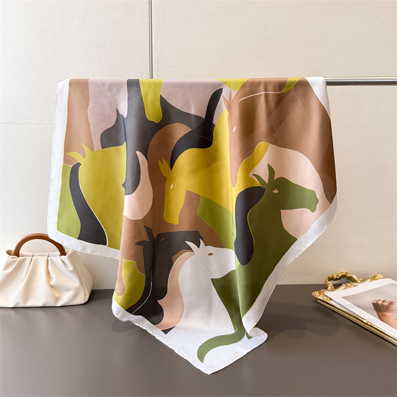 2026 新しい女性スクエアスカーフ模造シルク花柄ネッカチー - Scarf Silk Square のレビューと価格